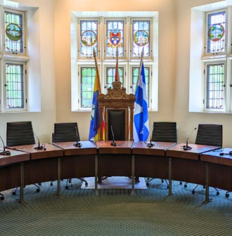 Poster: Comité de démolition, Centre communautaire Victoria Hall (Galerie du Victoria Hall), Tuesday, October 27