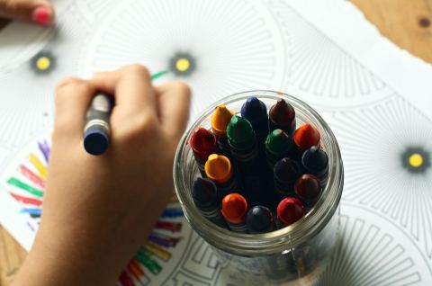 Poster: Club de coloriage, Bibliothèque de Salaberry, Sunday, December 6