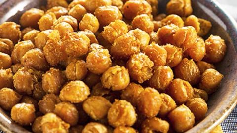Poster: Apprêter les pois chiches de deux façons: Sucrés et salés