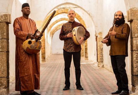 Poster: TRAVERSÉES | Série Musique du Monde | Ensemble Constantinople, Théâtre Alphonse-Desjardins, Saturday, April 26