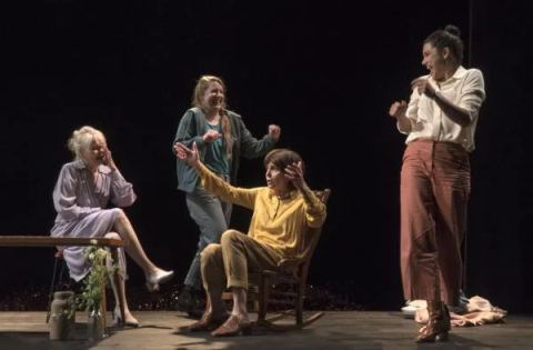 Photo of Théâtre À tour de rôle