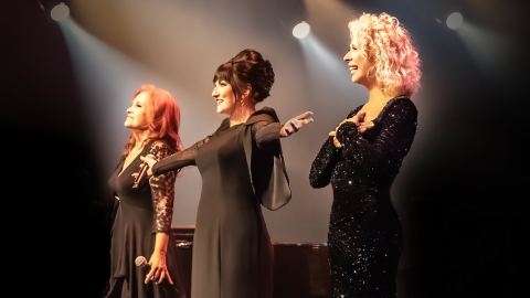 Poster: Pour une autre histoire d'un soir — Avec Marie Carmen, Marie-Denise Pelletier et Joe Bocan