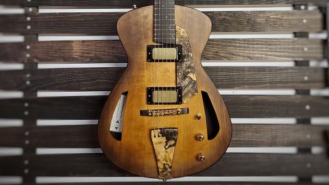 Photo of Les Guitares Oddities