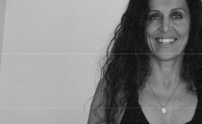 Photo of Laura Bari