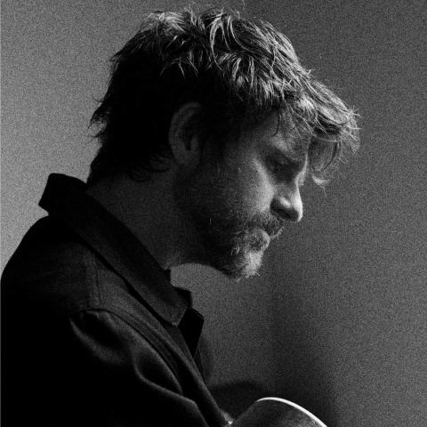Poster: VINCENT VALLIÈRES – AU TRAVERS DE LA ROUTE, Théâtre du Cégep de Trois-Rivières, Saturday, January 23