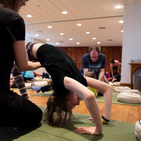 Poster: Yoga famille – 7 à 12 ans