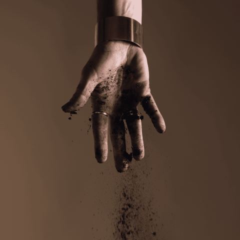 Poster: Ismene (English version)