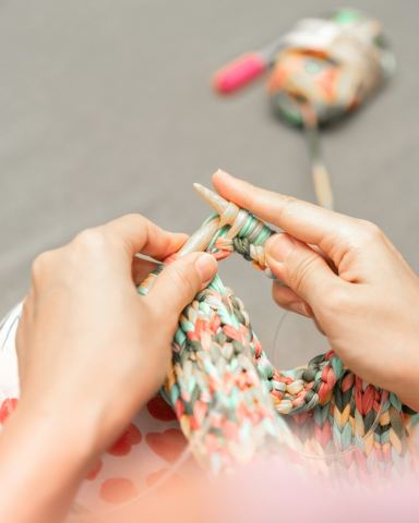 Affiche : Rendez-vous Tricot-thé, Bibliothèque Maisonneuve, jeudi 5 novembre