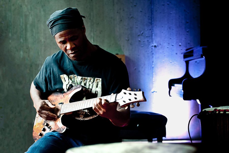 African Guitar Spirit