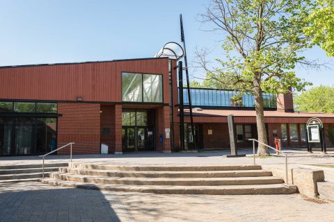 Photo de Bibliothèque de L'Île-des-Sœurs