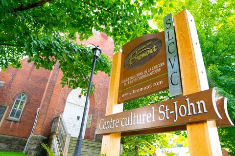 Photo of Centre culturel St-John