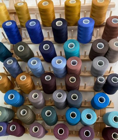 Photo of Sous Toutes Les Coutures