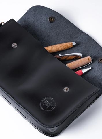 Photo of Atelier V Cuir