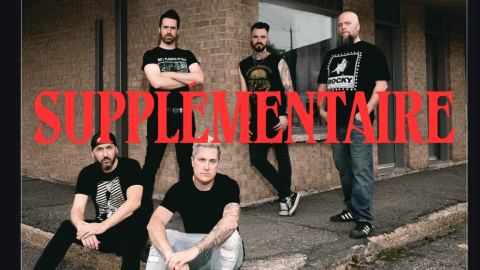 Poster: SUPPLÉMENTAIRE - EXTERIO