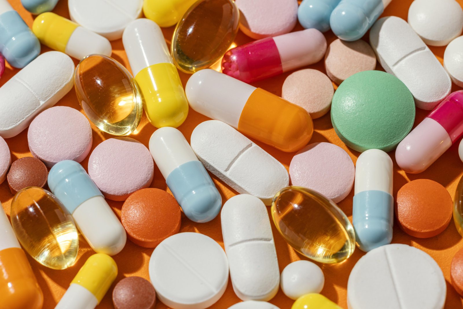 Cabaret scientifique : Antibiorésistance : les bactéries contre-attaquent ! - Science pour tous