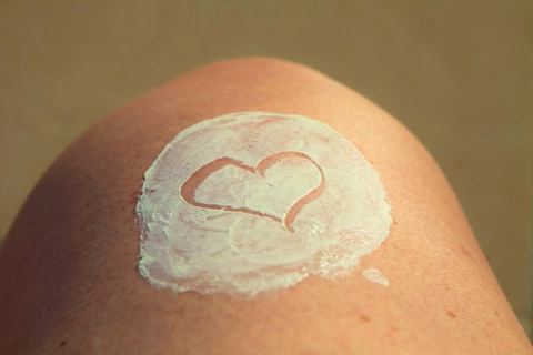 Poster: Fabrication de lotion pour animaux humains et non-humains!