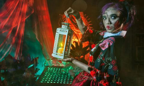 Poster: Faites la tournée d'Halloween dans un mystérieux village celte