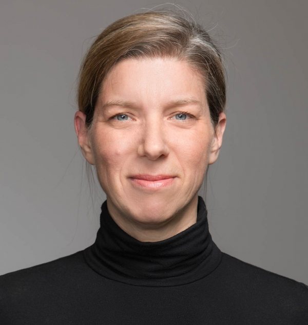 Photo of Julie Bouchard
