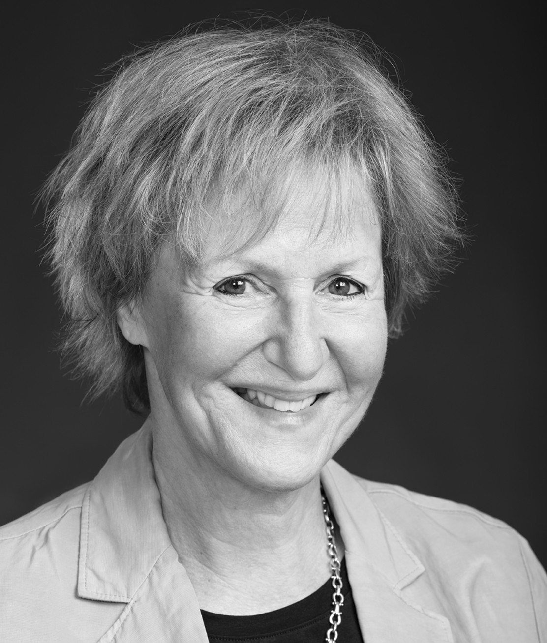 Photo of Lorraine Pintal
