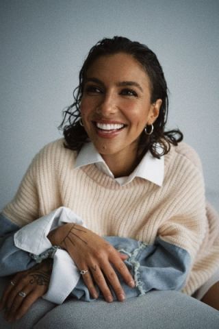 Poster: RAFAËLLE ROY