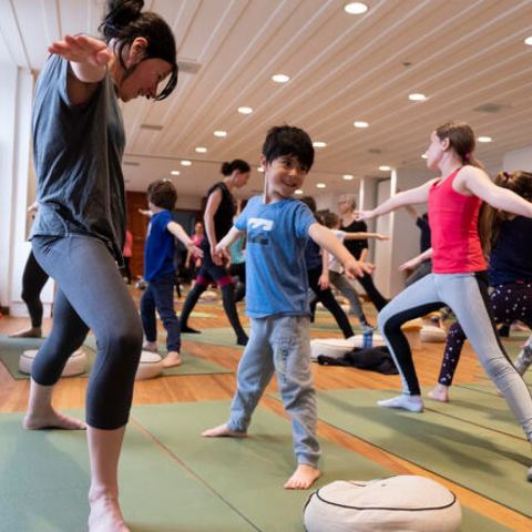 Poster: Yoga famille – 4 à 6 ans