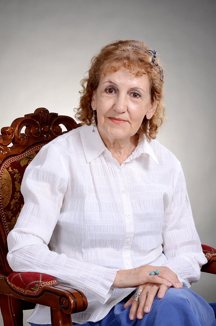 Photo of Lisa Carducci