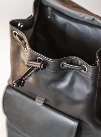 Photo of Atelier V Cuir