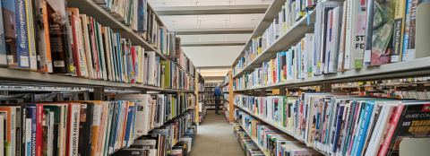 Photo de Bibliothèque publique de Pointe-Claire – Centrale