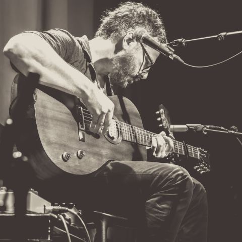 Poster: Tire le coyote, Salle Le Moulinet, Friday, April 23