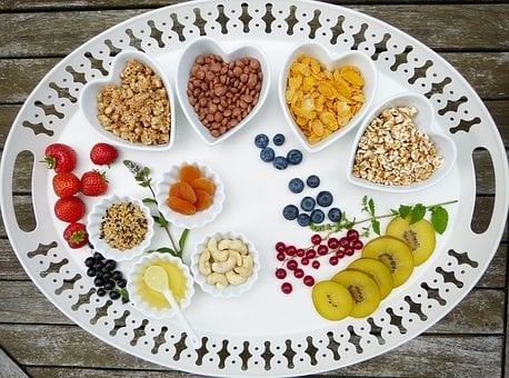 Poster: Conférence « L’alimentation des 4V pour vieillir en santé » avec Danielle L’Heureux