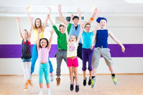 Poster: Improvisation dansée pour les familles
