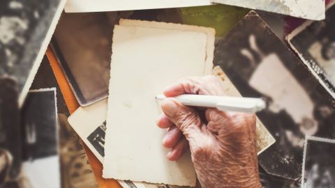 Poster: Ateliers d'écriture : récit de vie